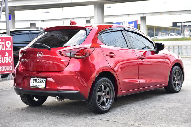 2021 MAZDA2 MNC 1.3S 5DOOR ไมเนอร์เชจ์แล้ว มือเดียวป้ายแดง