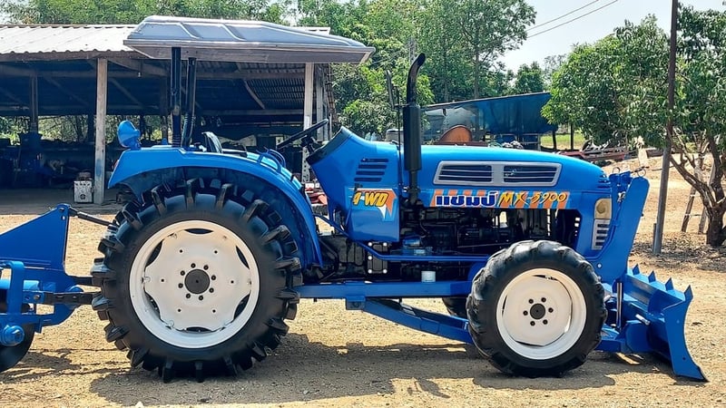 ขายรถไถแชมป์mx5900(59แรงม้า)พร้อมอุปกรณ์ครบมือ ราคา 159,000บาท พร้อมใช้งานครับ ขายรถไถแชมป์mx5900(59แรงม้า)พร้อมอุปกรณ์ครบมือ ราคา 159,000บาท พร้อมใช้งานครับ