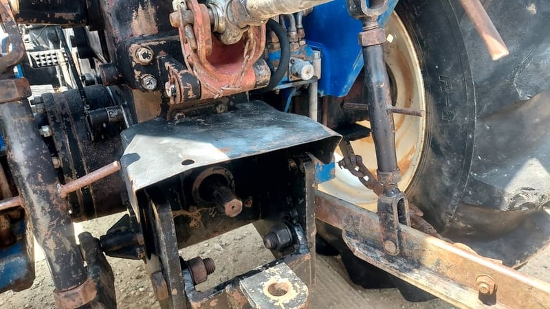 ขายรถไถแชมป์35แรงม้า พร้อมอุปกรณ์ใบดันดินหน้า-ผานหลัง พร้อมใช้งานได้เลยครับ เล่มทะเบียนพร้อมโอน ขายรถไถแชมป์35แรงม้า พร้อมอุปกรณ์ใบดันดินหน้า-ผานหลัง พร้อมใช้งานได้เลยครับ เล่มทะเบียนพร้อมโอน