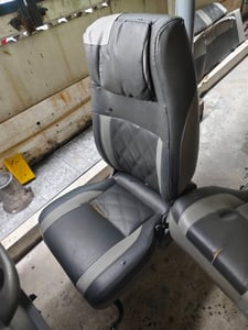 เบาะรถตู้ 3แถว commuter หน้าสั้น