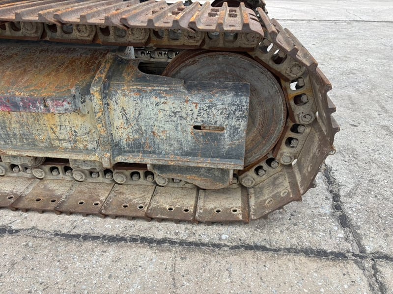 KOBELCO รุ่นSK135SR-3 KOBELCO รุ่นSK135SR-3
