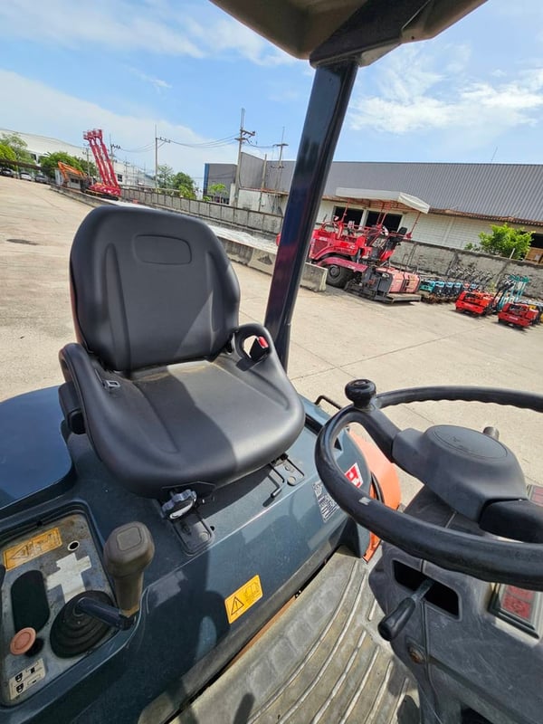รถตักKUBOTA รุ่นR530Z ขนาดบุ้งกี๋0.5คิว รถตักKUBOTA รุ่นR530Z ขนาดบุ้งกี๋0.5คิว