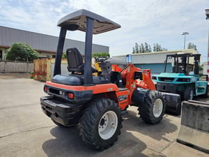 รถตักKUBOTA รุ่นR530Z ขนาดบุ้งกี๋0.5คิว รถตักKUBOTA รุ่นR530Z ขนาดบุ้งกี๋0.5คิว