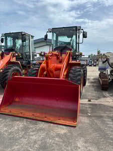 รถตักHitachi รุ่นZW100