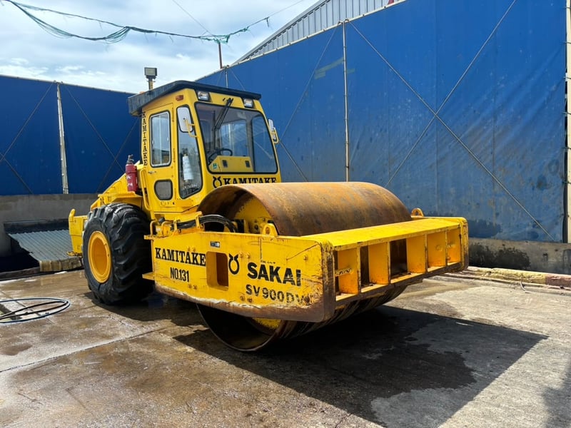 รถบดสั่นสะเทือนSAKAI รุ่นSV900DV ขนาด20ตัน