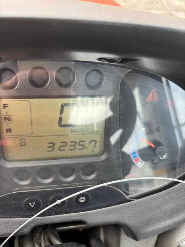 รถตักHitachi รุ่นZW100