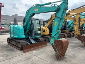 KOBELCO รุ่นSK75SR-3 KOBELCO รุ่นSK75SR-3
