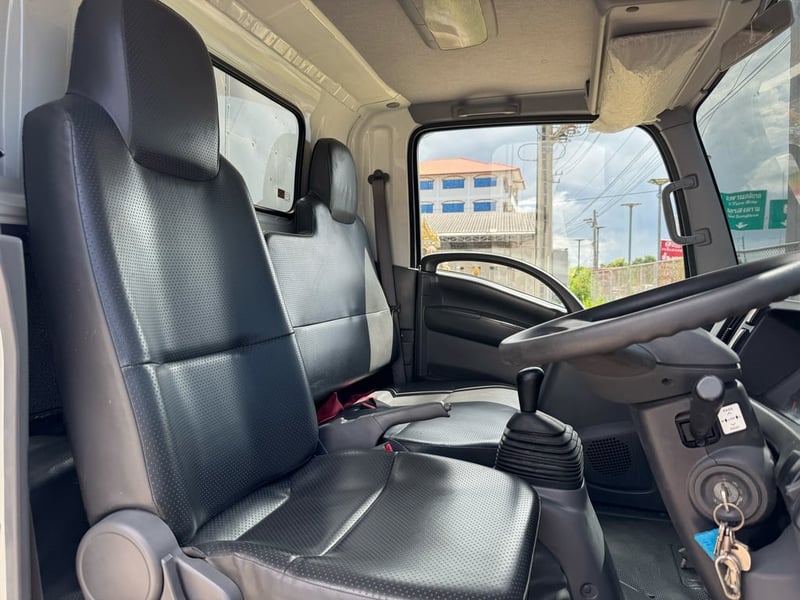 ISUZU NLR รถบรรทุก 4ล้อไม่ติดเวลา ปี 2565 ตู้เย็น ตู้แห้ง กระบะเปลี่ยนได้หมด ISUZU NLR รถบรรทุก 4ล้อไม่ติดเวลา ปี 2565 ตู้เย็น ตู้แห้ง กระบะเปลี่ยนได้หมด