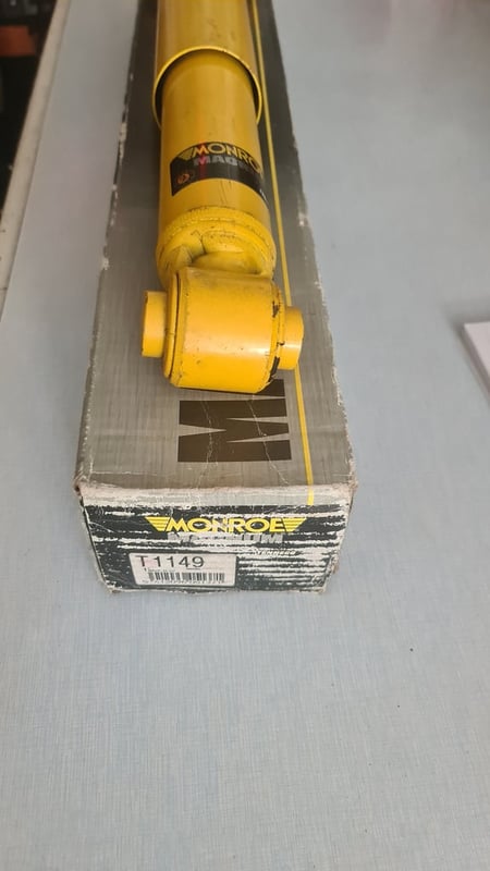 ขายโช๊คหน้า รถบรรทุก volvo FM