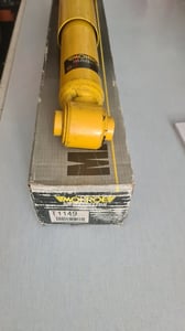 ขายโช๊คหน้า รถบรรทุก volvo FM