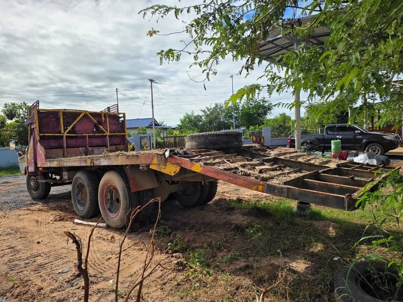 รถเทเลอร์ 10ล้อเครือง160แรง รถเทเลอร์ 10ล้อเครือง160แรง