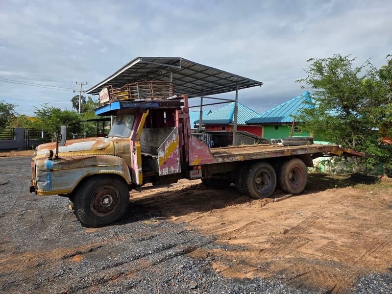 รถเทเลอร์ 10ล้อเครือง160แรง รถเทเลอร์ 10ล้อเครือง160แรง