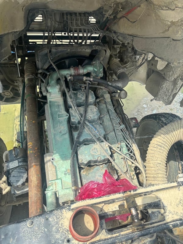 รถ10ดั้มหินใหญ่