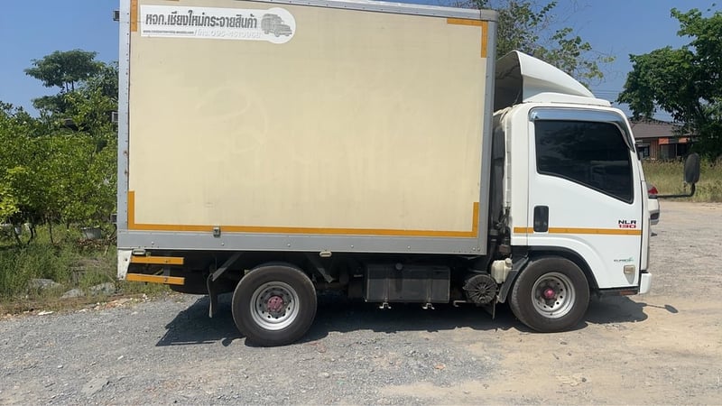 รถ4ล้อตู้แห้ง ISUZU NLR 130แรง