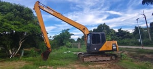 รถขุดPc 100-5 บูมยาว12เมตร ไฟฟ้าตัด รถขุดPc 100-5 บูมยาว12เมตร ไฟฟ้าตัด