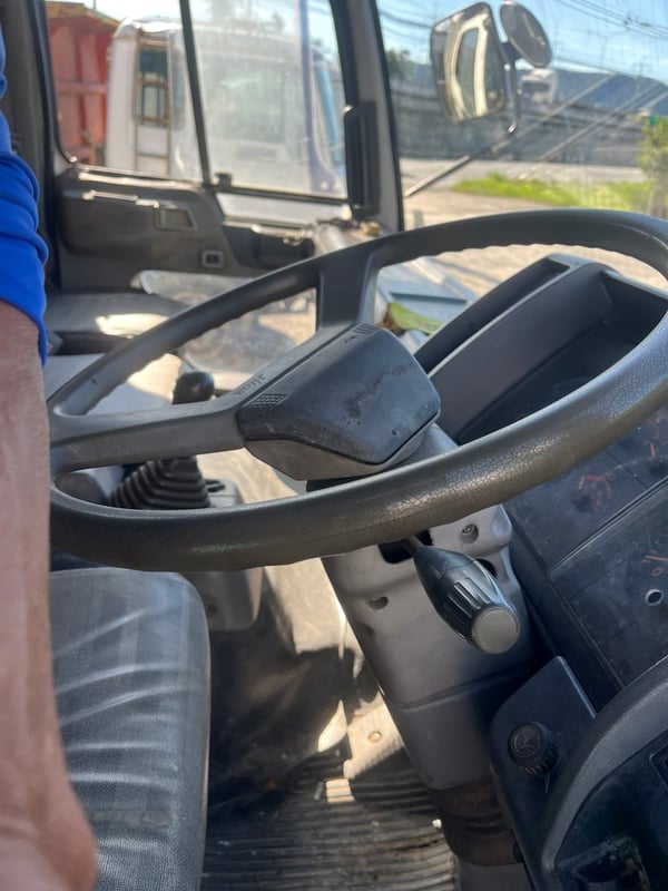 รถ6ล้อHino 