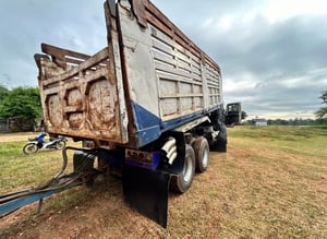 รถ10ล้อเดก้าพ่วงแม่ลูก 300แรง รถ10ล้อเดก้าพ่วงแม่ลูก 300แรง