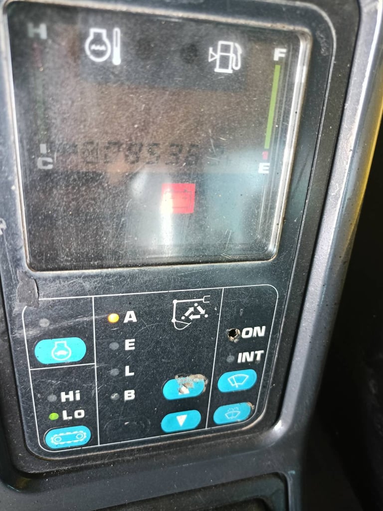 รถขุด KOMATSU PC130-7 0819333780