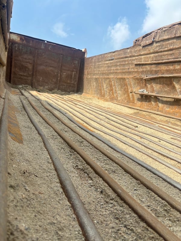 รถ10ดั้มหินใหญ่