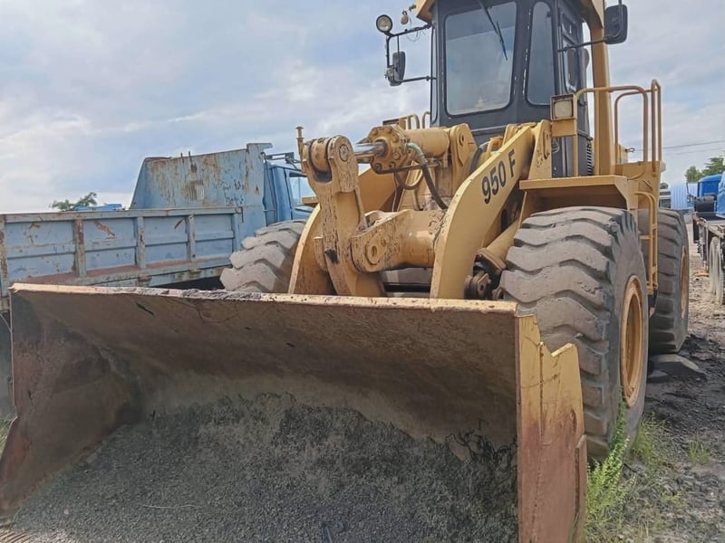 รถตักล้อยาง CATERPILLAR 950F 0819333780 รถตักล้อยาง CATERPILLAR 950F 0819333780
