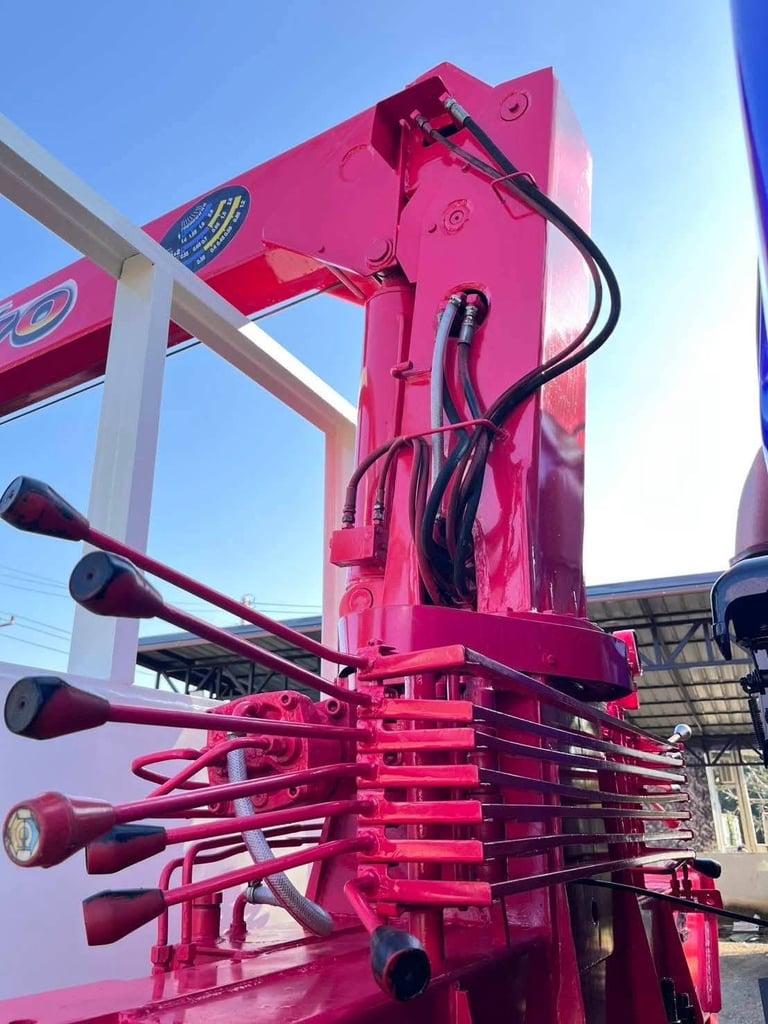 รถ6ล้ออีซูซุเดก้า195แรง เครนยูนิค3.7ตัน 0819333780