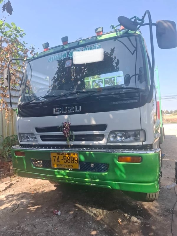 รถ6ล้อ ISUZU FRR 160แรงปี45