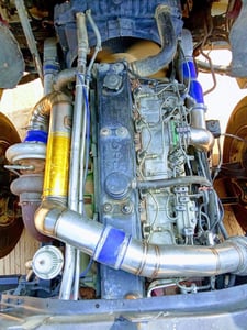 รถ10ล้อดั้มร็อกกี้เครื่อง320 เกียร์อีตั๋น