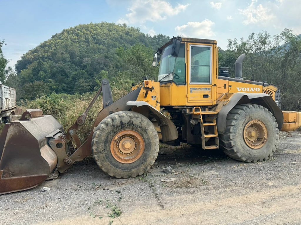 รถตักล้อยางวอนโว่L120E