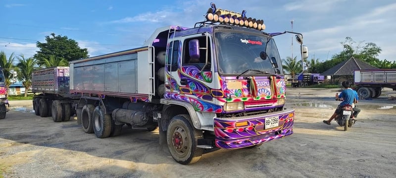 รถพ่วงisuzu FX Z ยูโรทูดั้มแม่ลูก 270 แรงngv รถพ่วงisuzu FX Z ยูโรทูดั้มแม่ลูก 270 แรงngv