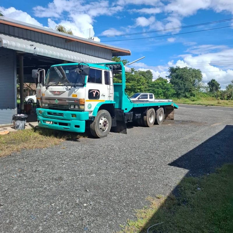 รถ10ล้อเทเลอร์Hino ￼F17 เครื่องho7c 180แรง