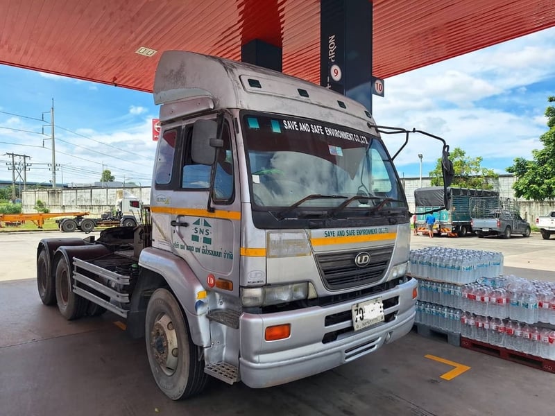 รถ10ล้อหัวลากUD 320แรงปี47 0819333780