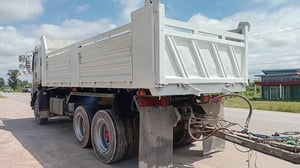 รถพ่วง22ล้อ SIUZUแม่ปี 56ลูกปี 58 