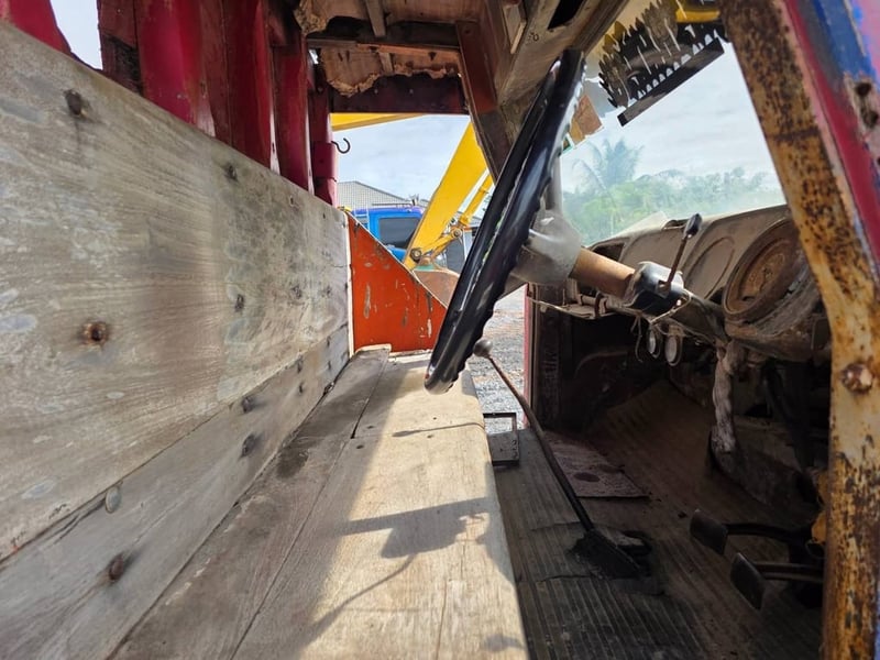 รถเทเลอร์ 10ล้อเครือง160แรง รถเทเลอร์ 10ล้อเครือง160แรง