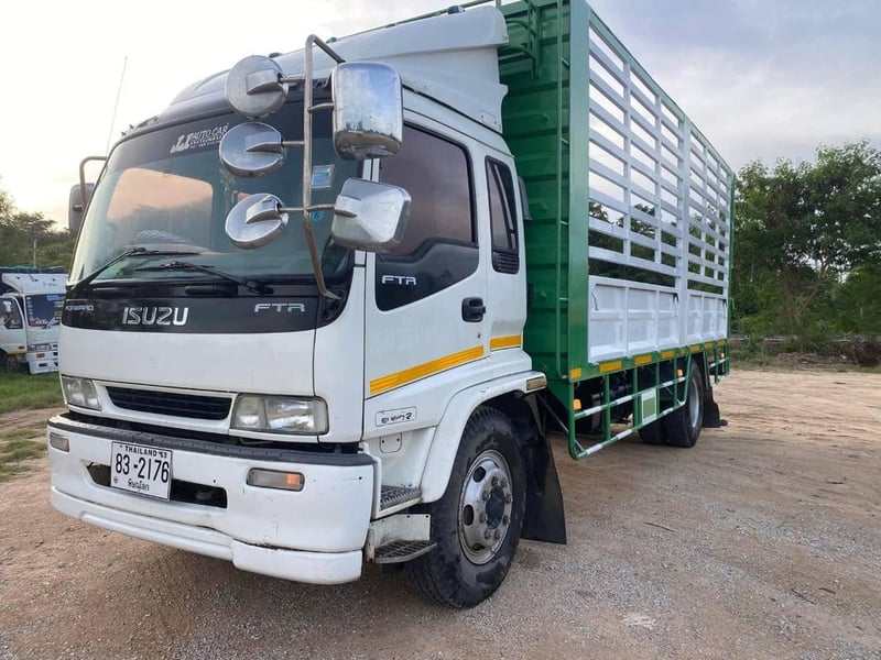 10ล้อHINOแท่นเตี้ย190แรงยาว6.60ม 10ล้อHINOแท่นเตี้ย190แรงยาว6.60ม