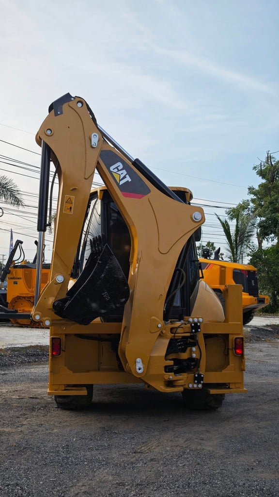 รถตักหน้าขุดหลัง CAT 422E 2เพลา 0819333780 รถตักหน้าขุดหลัง CAT 422E 2เพลา 0819333780