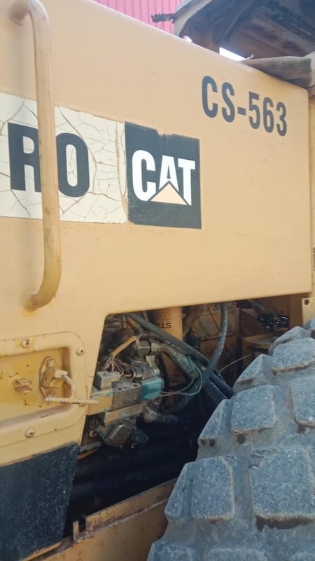 รถบดสั่นสะเทือนCAT CS-563 รถบดสั่นสะเทือนCAT CS-563