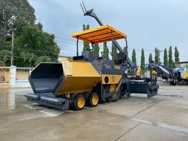 รถปูยางมะตอย ABG Titan 473-2 (Used) รถปูยางมะตอย ABG Titan 473-2 (Used)