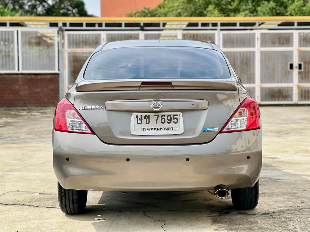 Nissan Almera 1.2V ปี 2012 Nissan Almera 1.2V ปี 2012