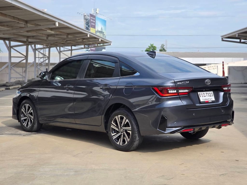 Toyota Yaris Ative 1.2 Premium ปี 2023 รุ่นTopสุด Toyota Yaris Ative 1.2 Premium ปี 2023 รุ่นTopสุด