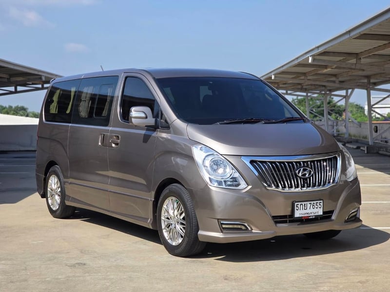 Hyundai H1 Grand Starex 2.54VIP ปี 2016 