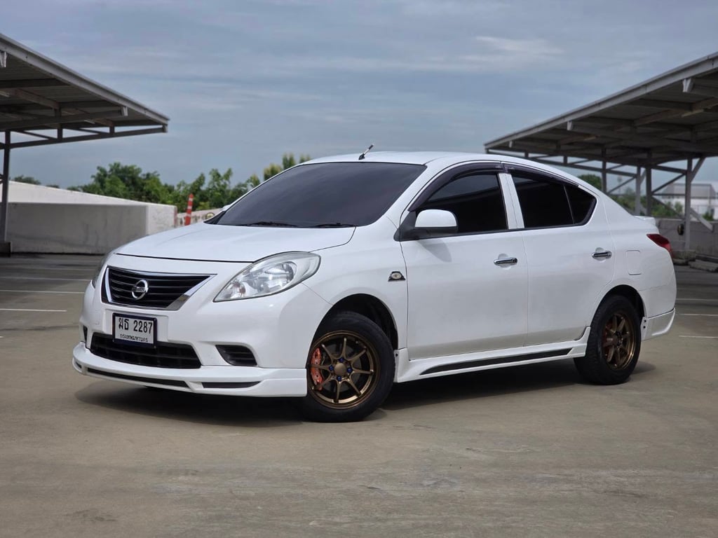 Nissan Almera 1.2ES ปี 2012 Nissan Almera 1.2ES ปี 2012