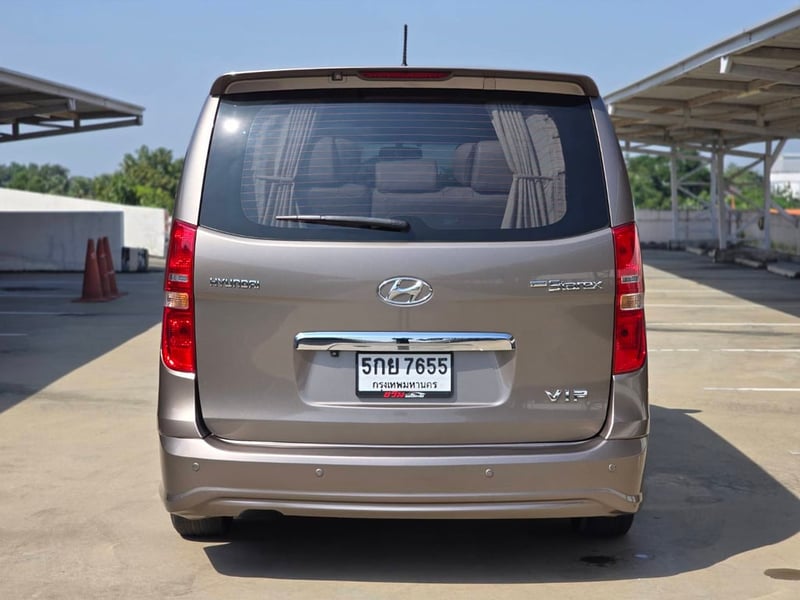 Hyundai H1 Grand Starex 2.54VIP ปี 2016 Hyundai H1 Grand Starex 2.54VIP ปี 2016