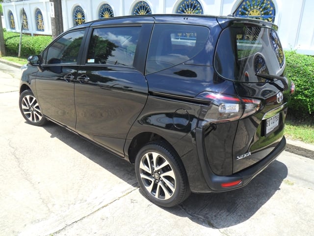 Toyota Sienta 1.5V ปี 3016  เดิมบางทั้งคัน 45,xxx กม