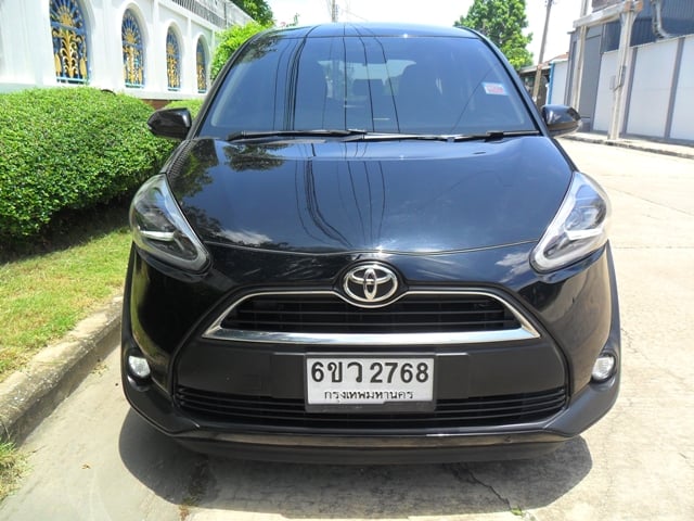 Toyota Sienta 1.5V ปี 3016  เดิมบางทั้งคัน 45,xxx กม