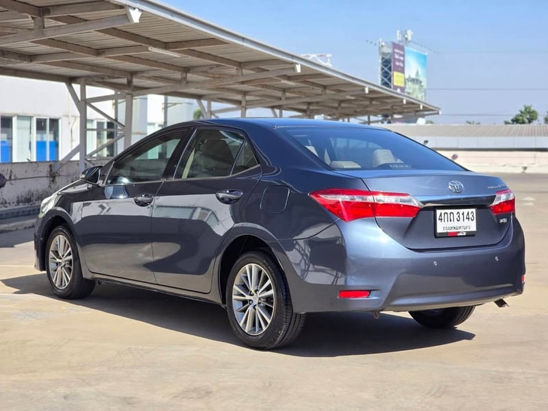 Toyota Altis 1.8E ปี 2014  