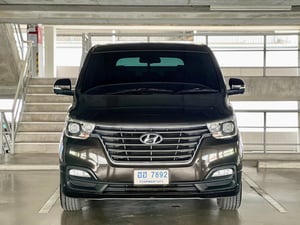Hyundai H1 Deluxe ปี 2019 สภาพสวยบางเดิม Hyundai H1 Deluxe ปี 2019 สภาพสวยบางเดิม