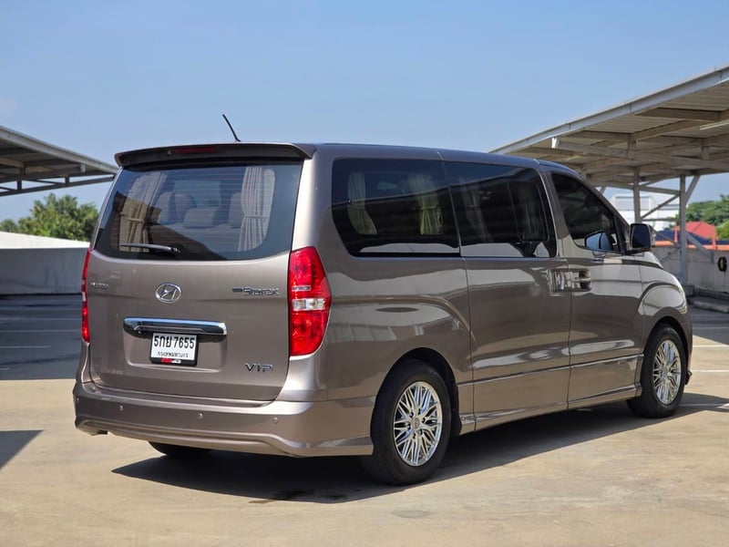 Hyundai H1 Grand Starex 2.54VIP ปี 2016 Hyundai H1 Grand Starex 2.54VIP ปี 2016
