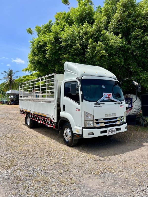 ISUZU FRR 210แรงม้า ปี56