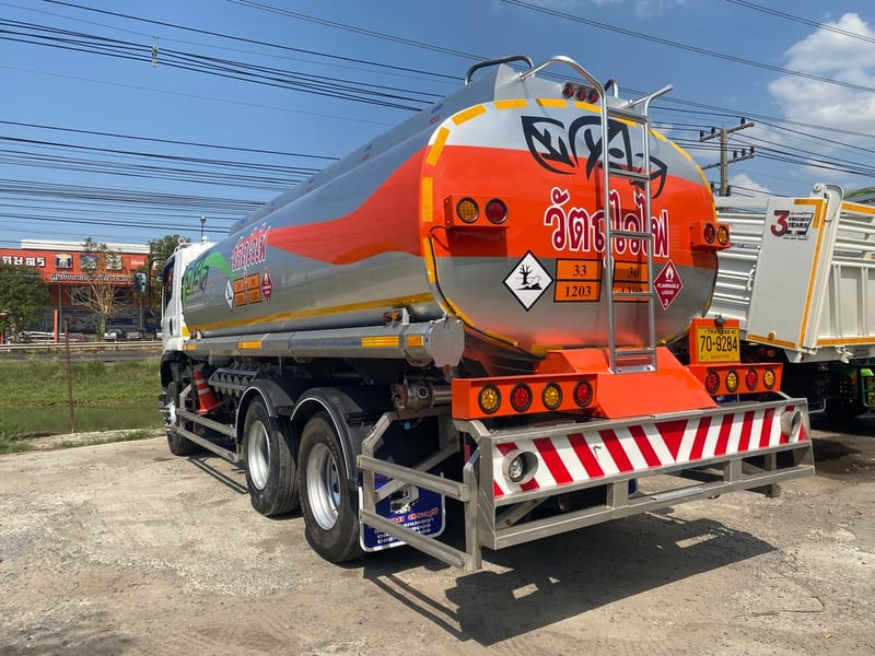 ขายรถน้ำมัน 18000ลิตร 