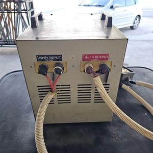 หม้อแปลงปรับแรงดันไฟ (Voltage Step Up & Down Transformer) ยี่ห้อ PUMA